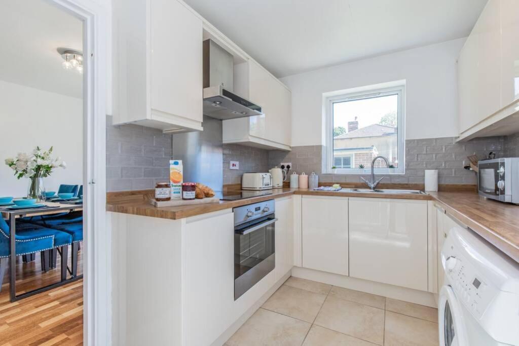 Stylish Townhouse In The Heart Of Summertown Oxford Extérieur photo